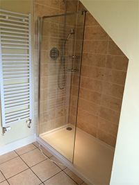 Shower fitted in difficult space